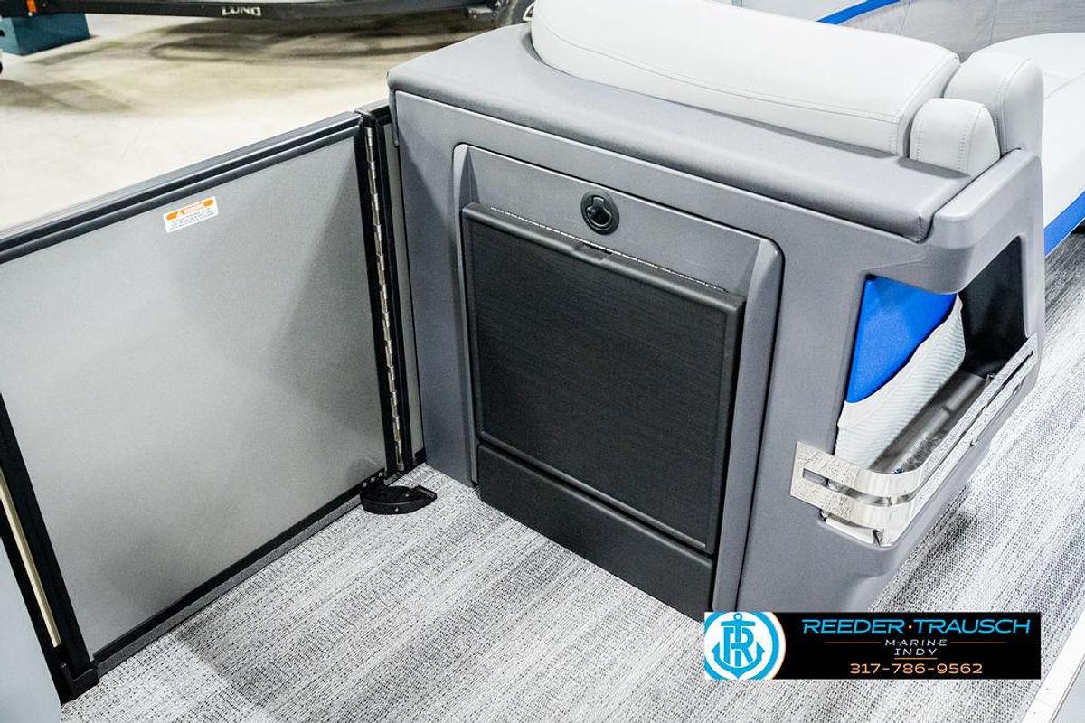 2025 Bennington 24 MSB