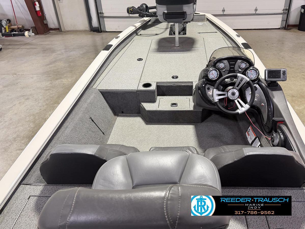 Used 2019 Tracker Pro Team 190 TX W/11