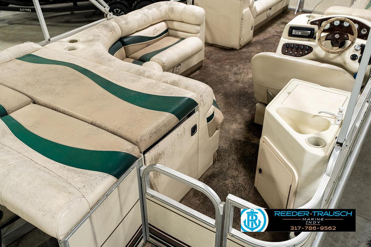 Used 2000 Bennington 2275 LX