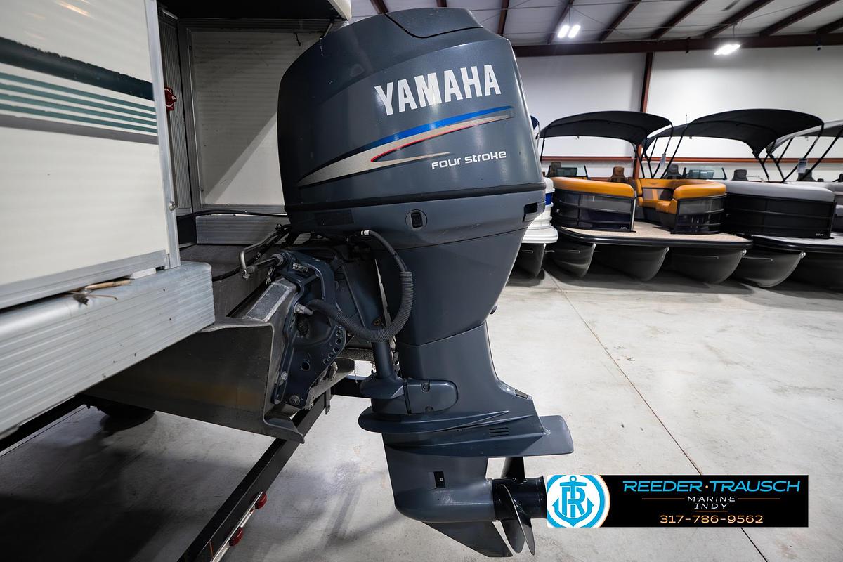 Used 2006 Bennington Sedona L21