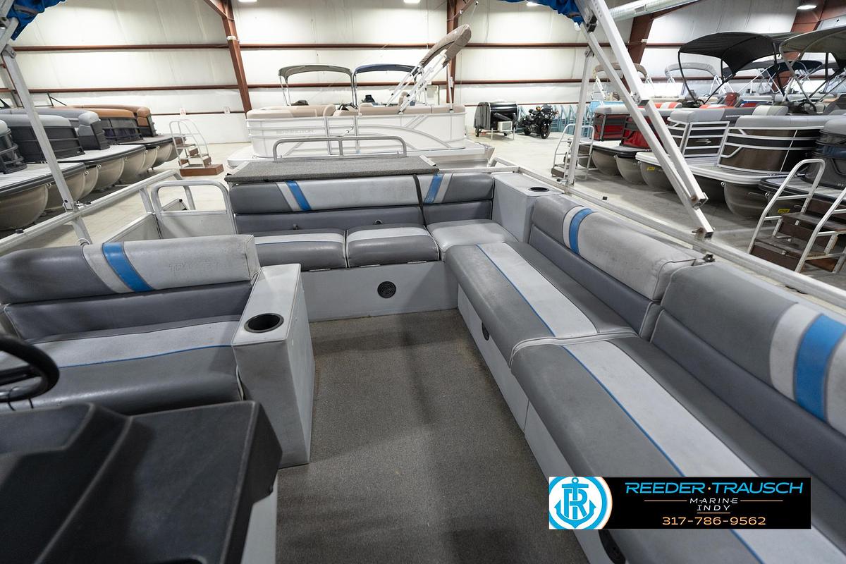 Used 1992 Sun Tracker Party Barge 24