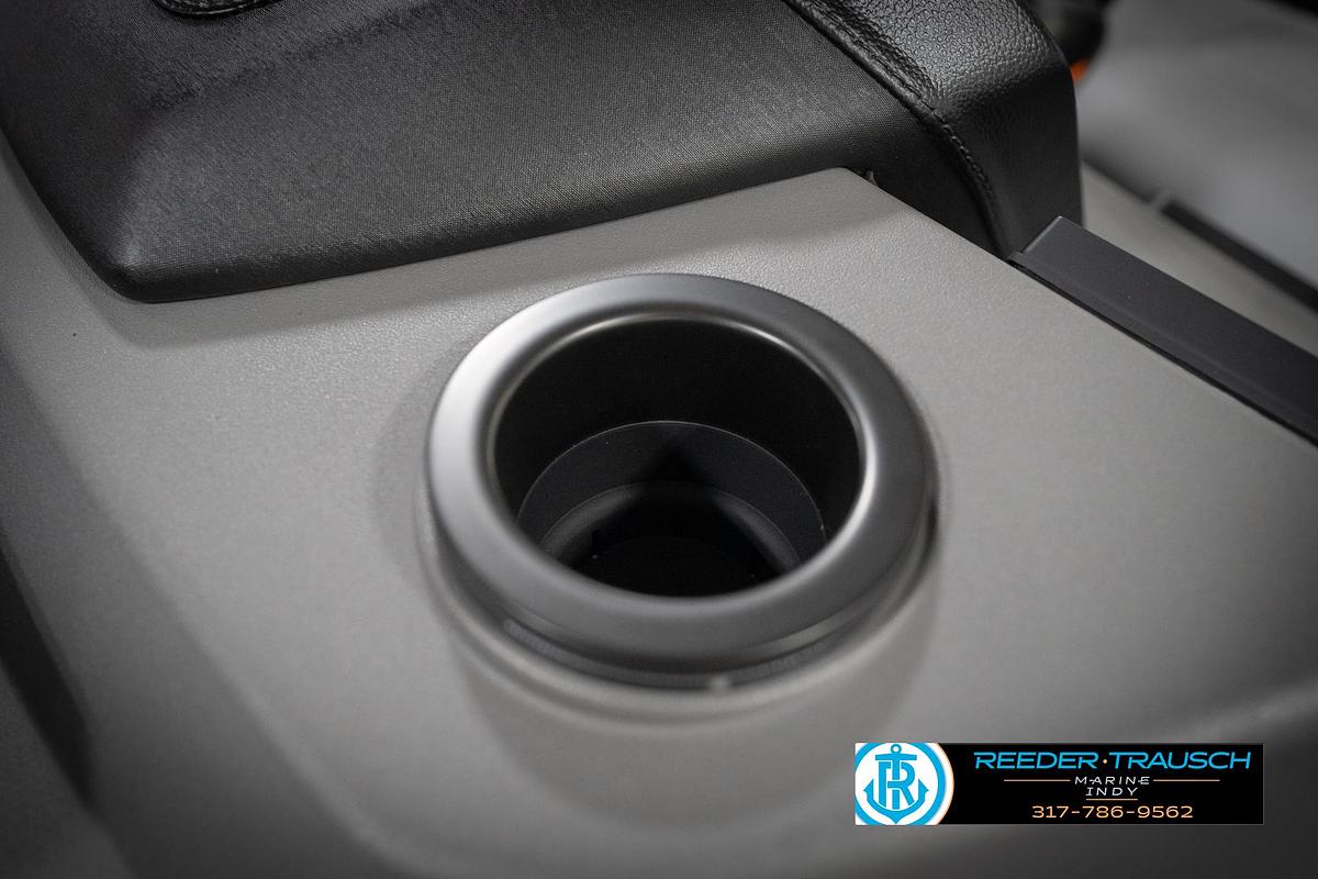 2026 Bennington 23 SLJ