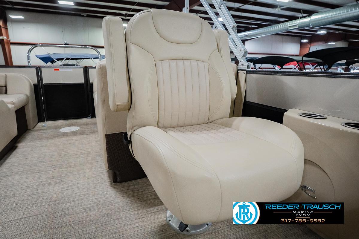 Used 2016 Crest 250 SLR2
