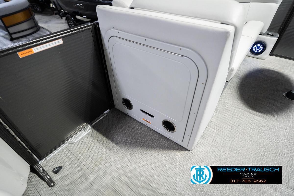 Used 2021 Crest SLRC 220