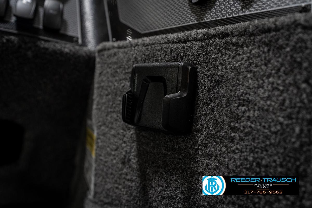 2026 Lund 1775 Adventure SS