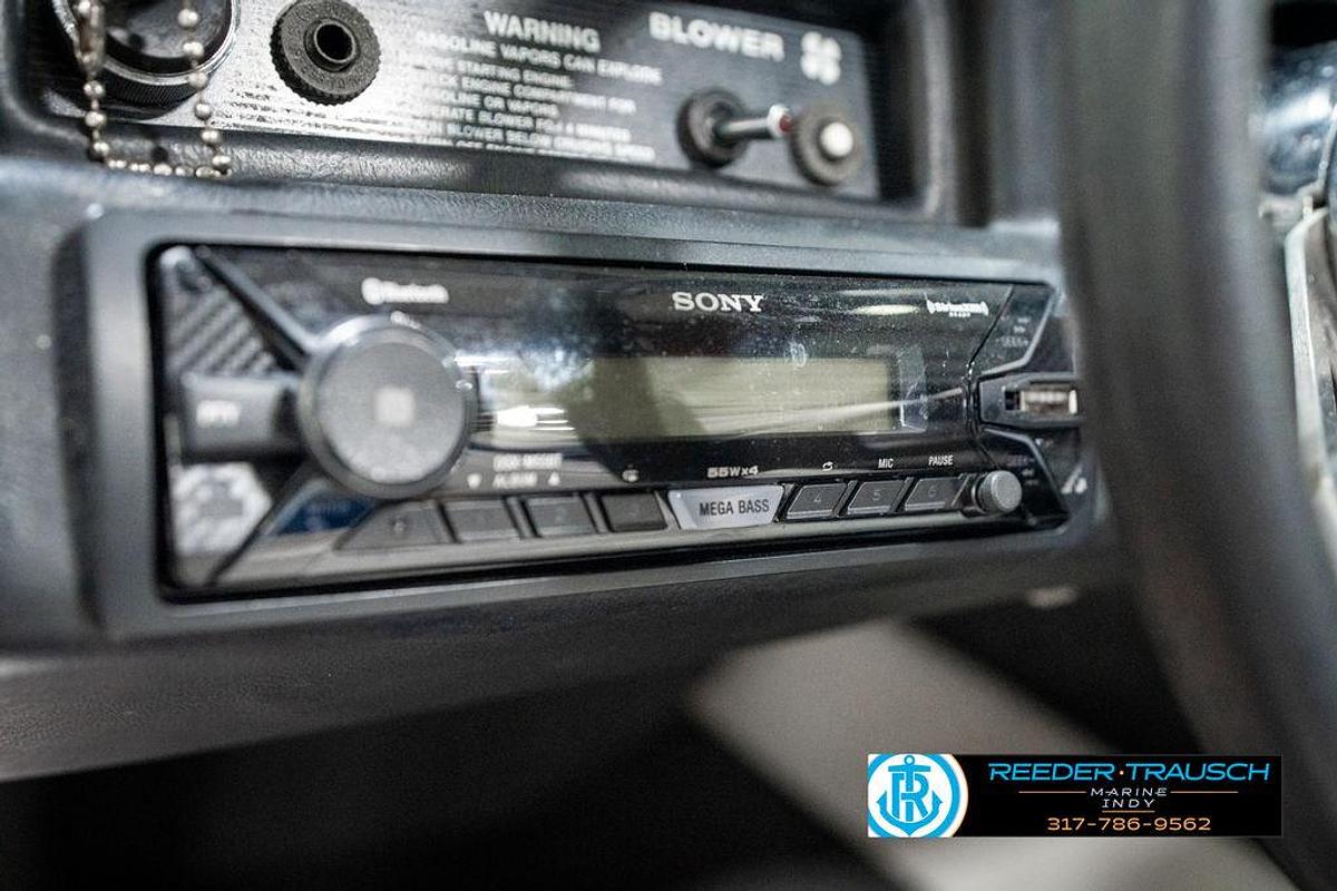 Used 1990 Rinker 206 Captiva