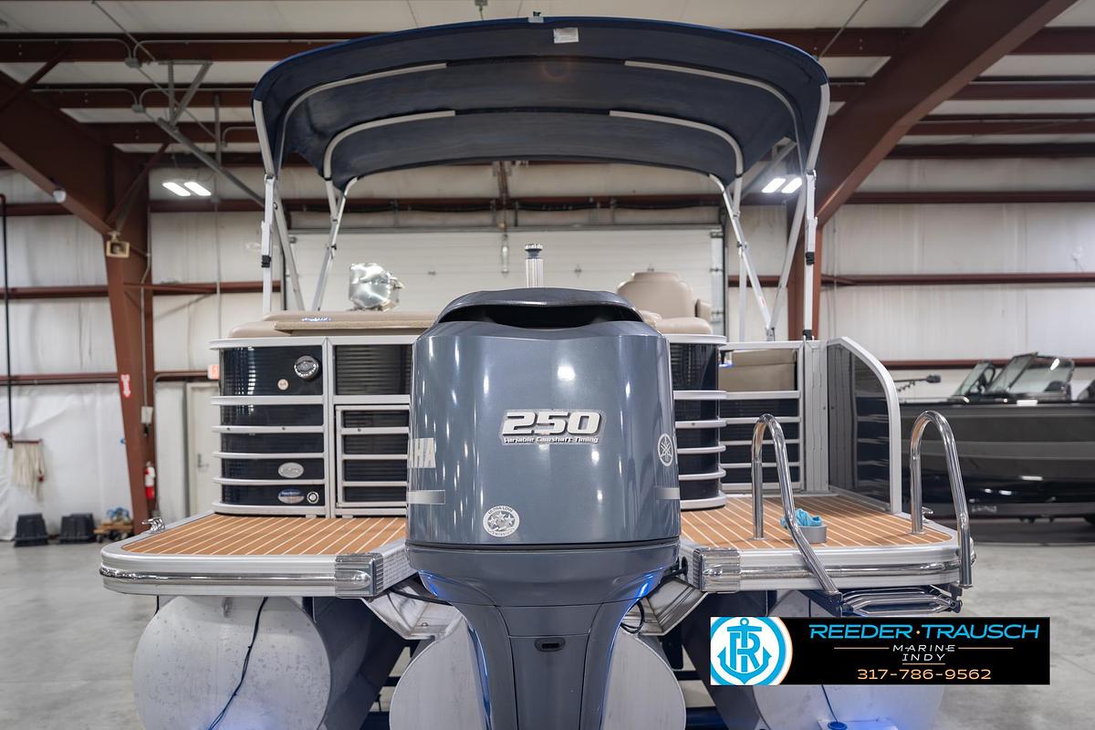 Used 2014 Bennington 2550 RCB