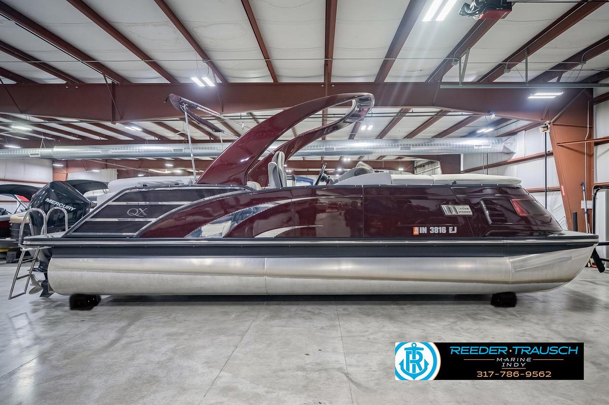 Used 2022 Bennington 23 QXFBA