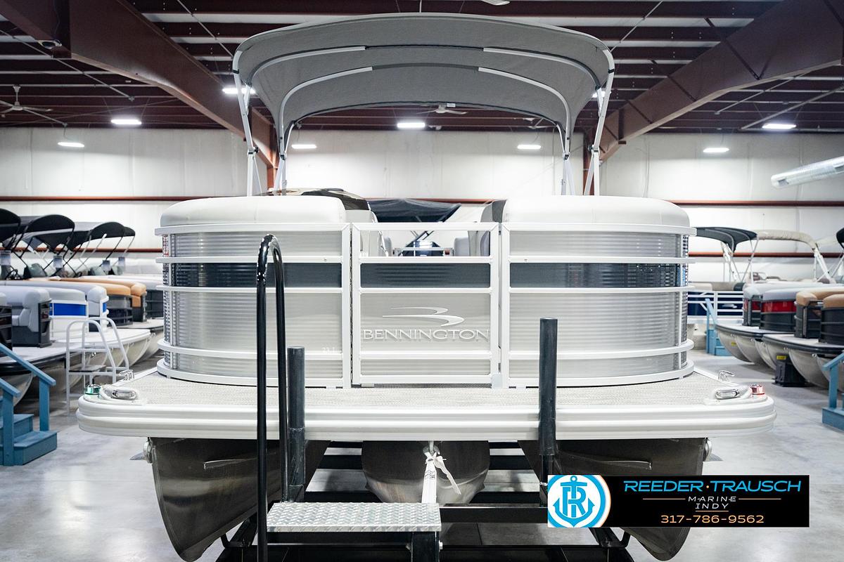 Used 2023 Bennington 23 LSR