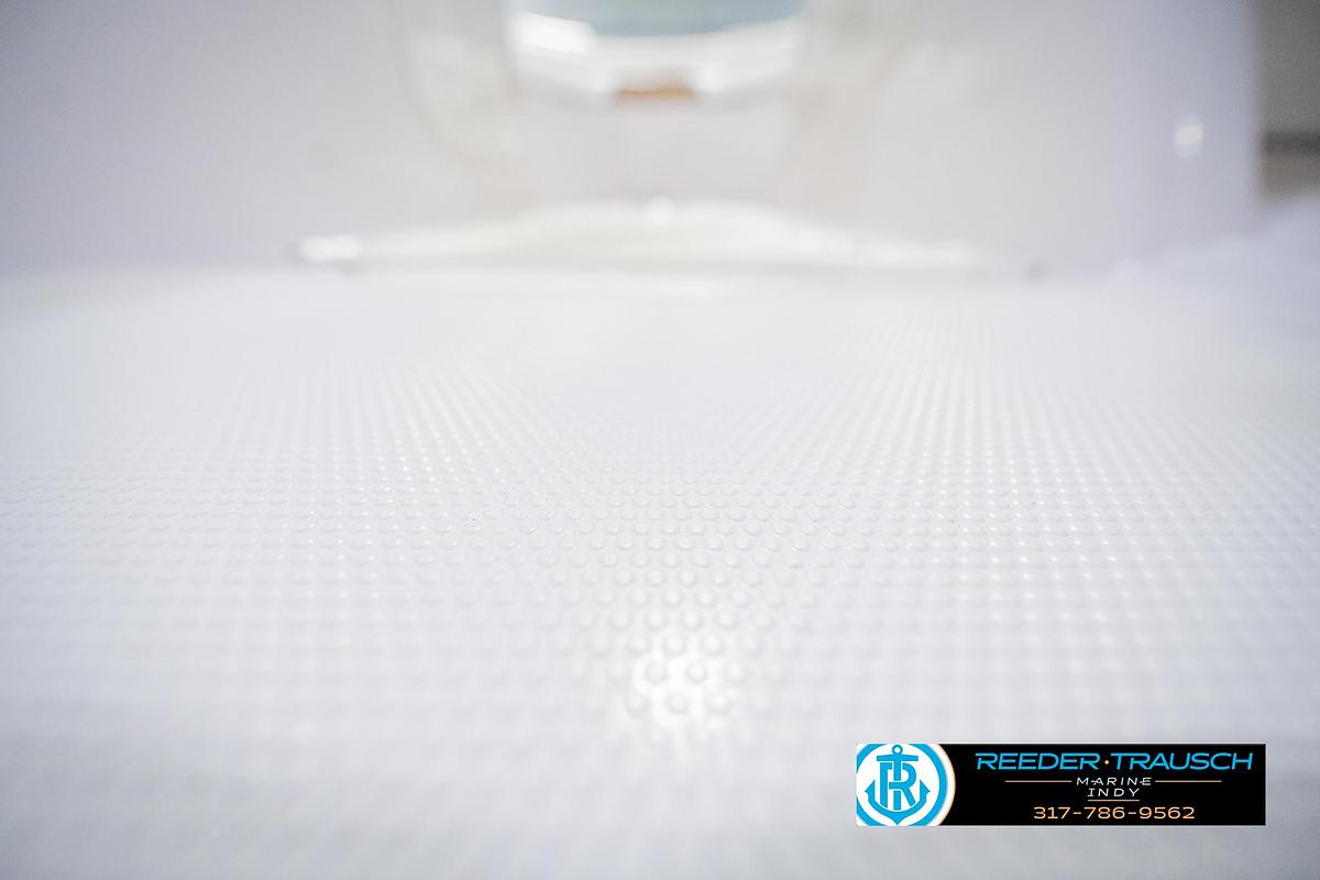 Used 2004 Tahoe 204I