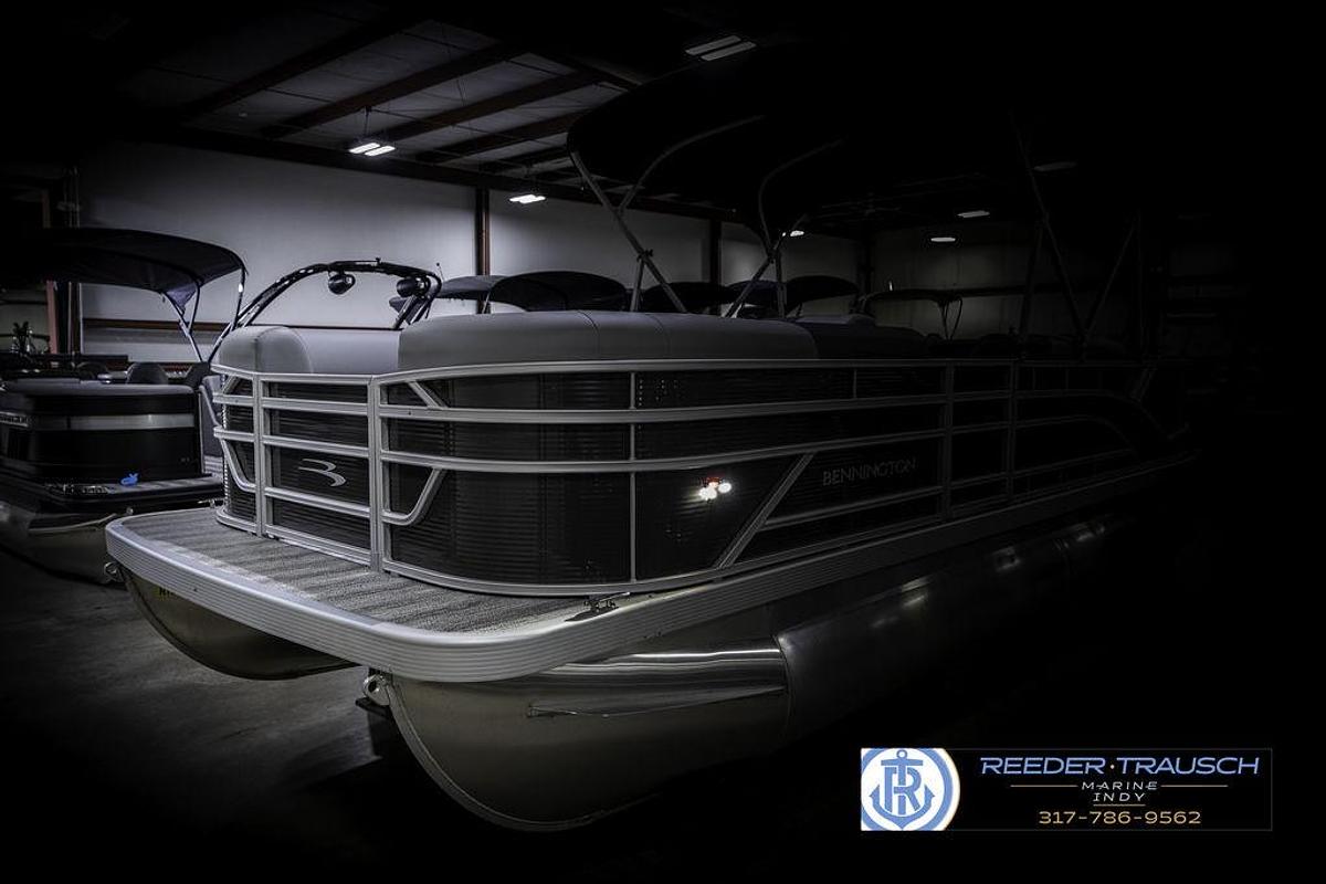 2025 Bennington 21 SS