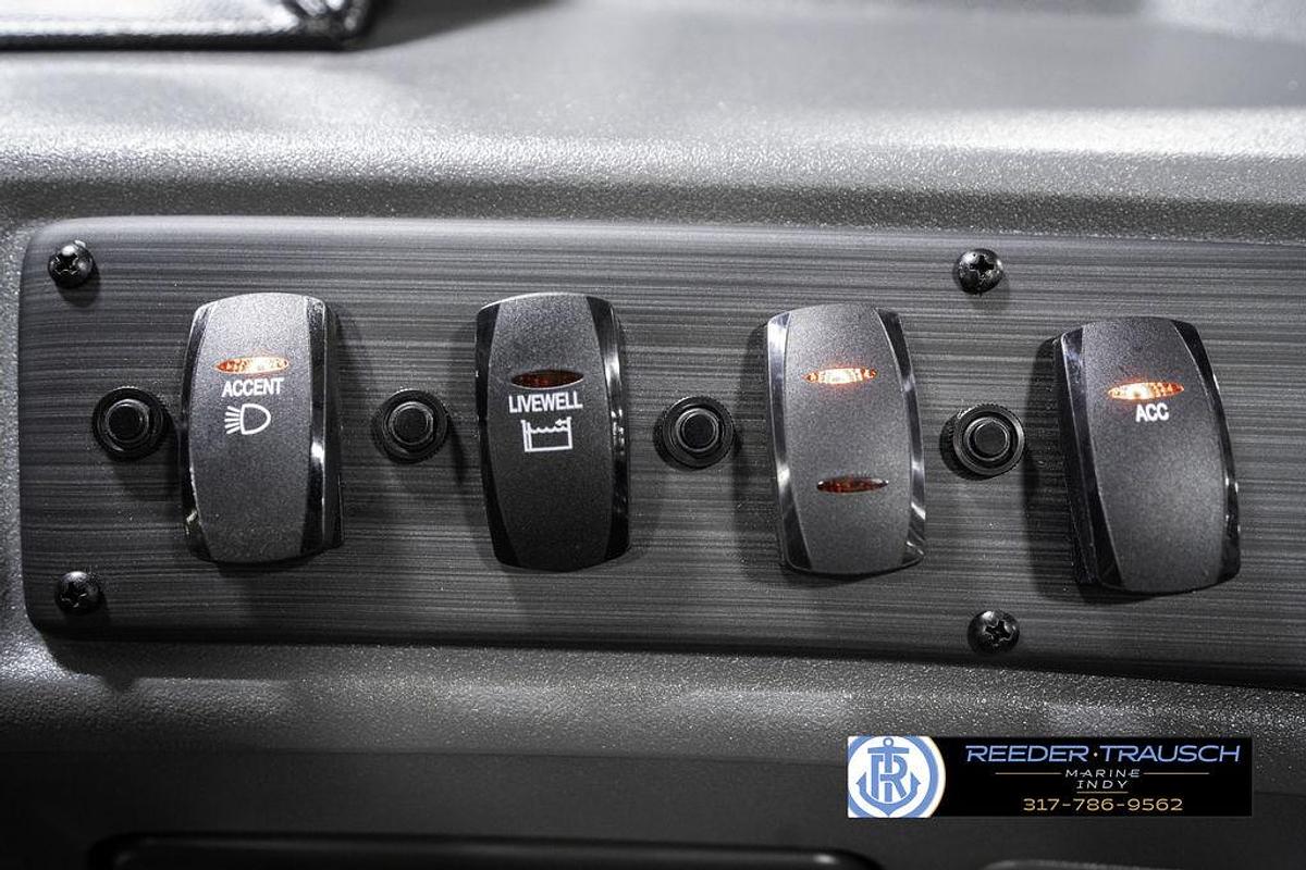 2025 Bennington 21 SS