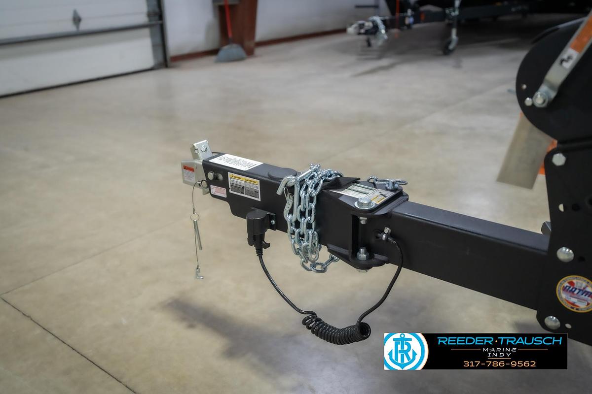 2026 Lund 2075 Impact XS