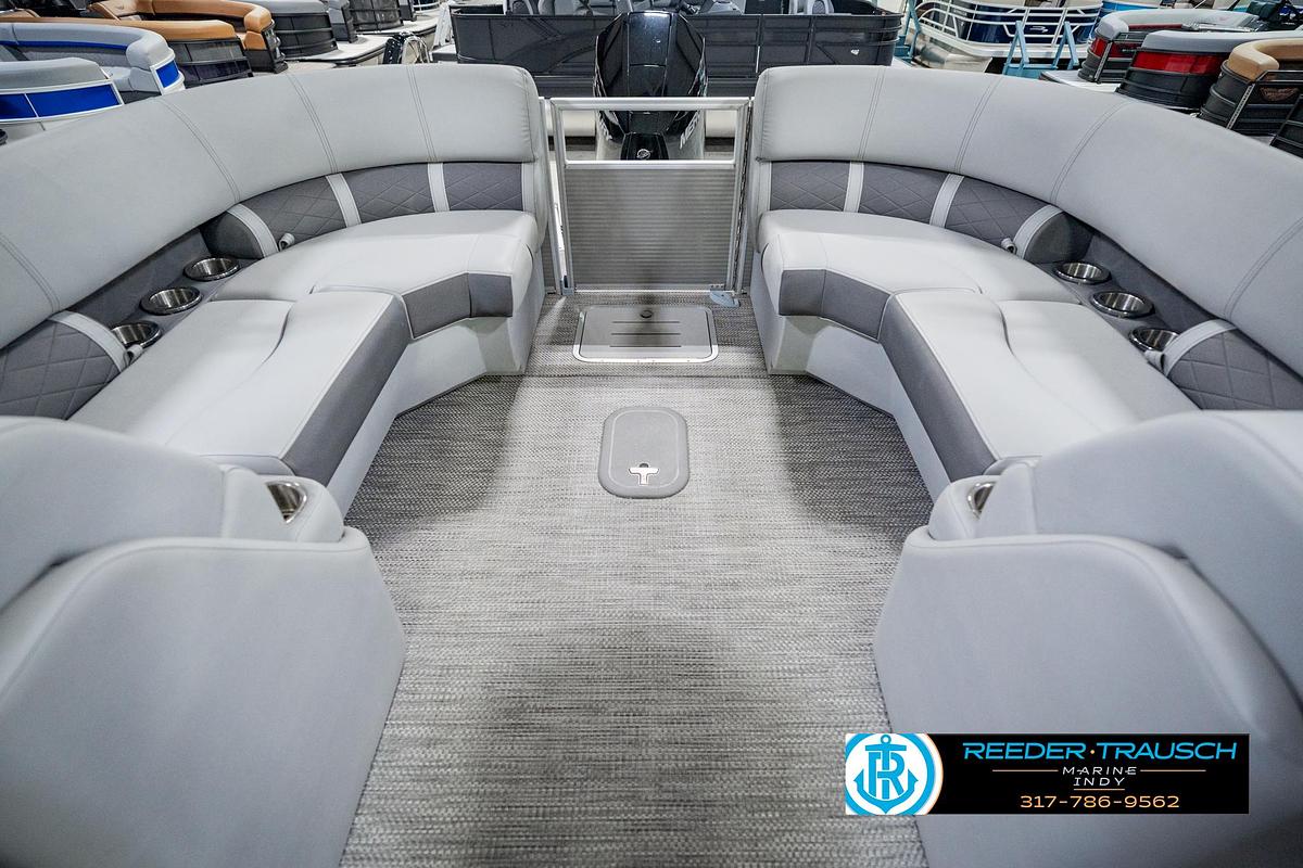 Used 2023 Bennington 23 LSR