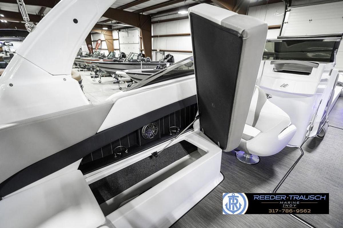 Used 2021 Four Winns H260