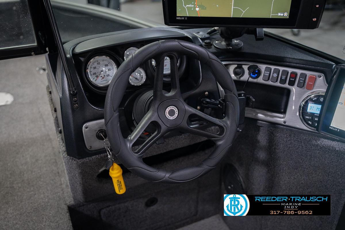 Used 2023 Lund 1875 Impact XS