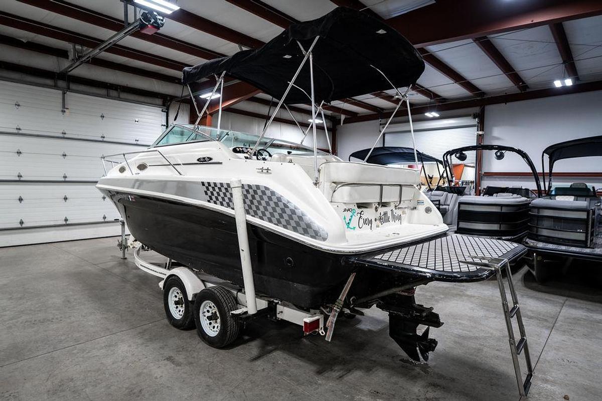 Used 1997 Sea Ray 240 Sundancer