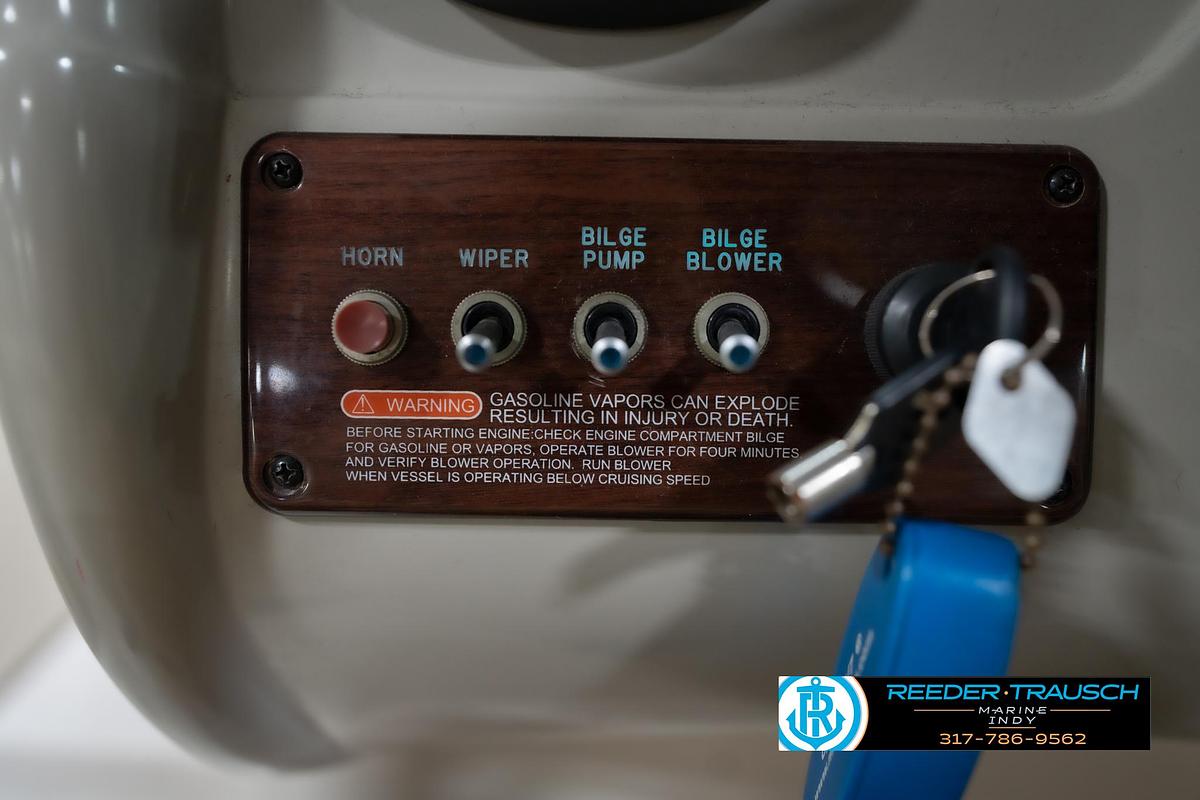 Used 2005 Sea Ray 200 Sun Deck