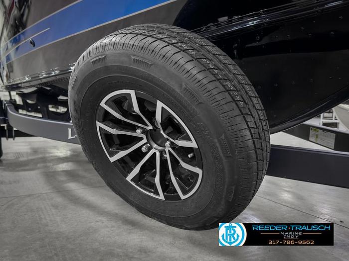 2025 Lund 1775 Impact XS