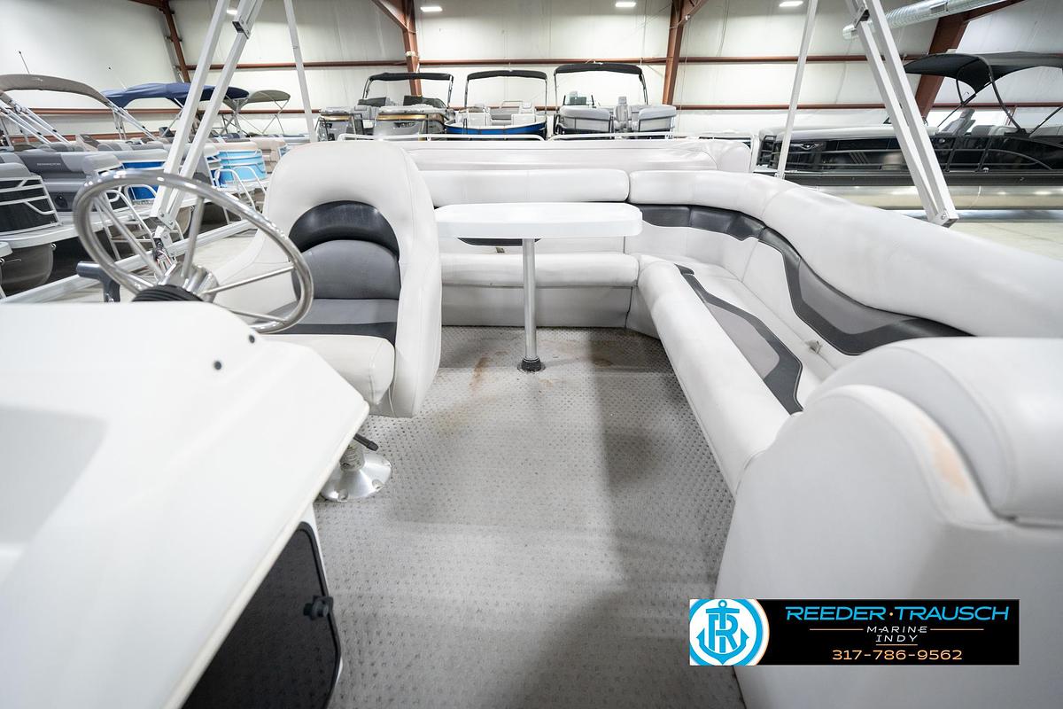 Used 1991 Godfrey Sanpan SP 2200