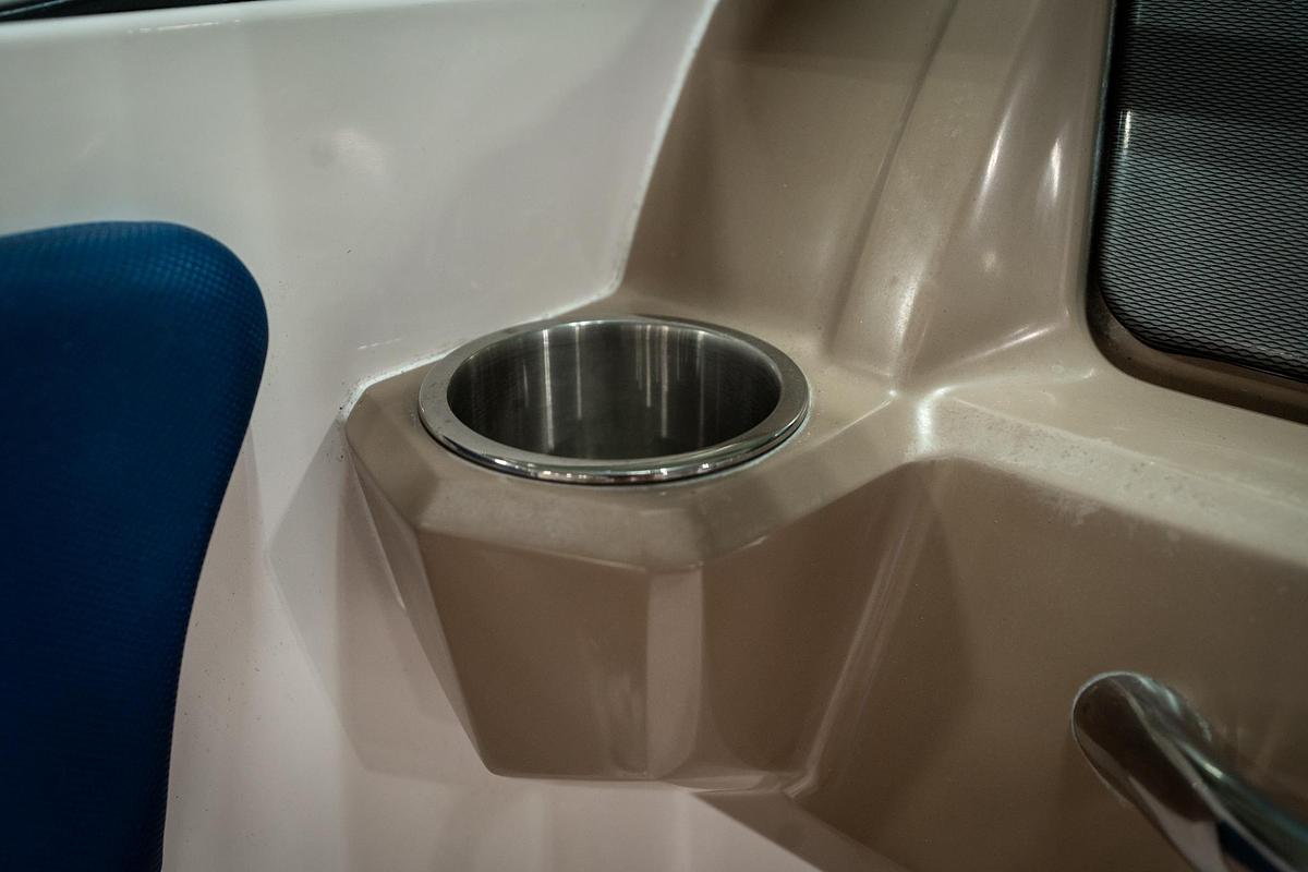 Used 2013 Chapparal 19 H20 F/S