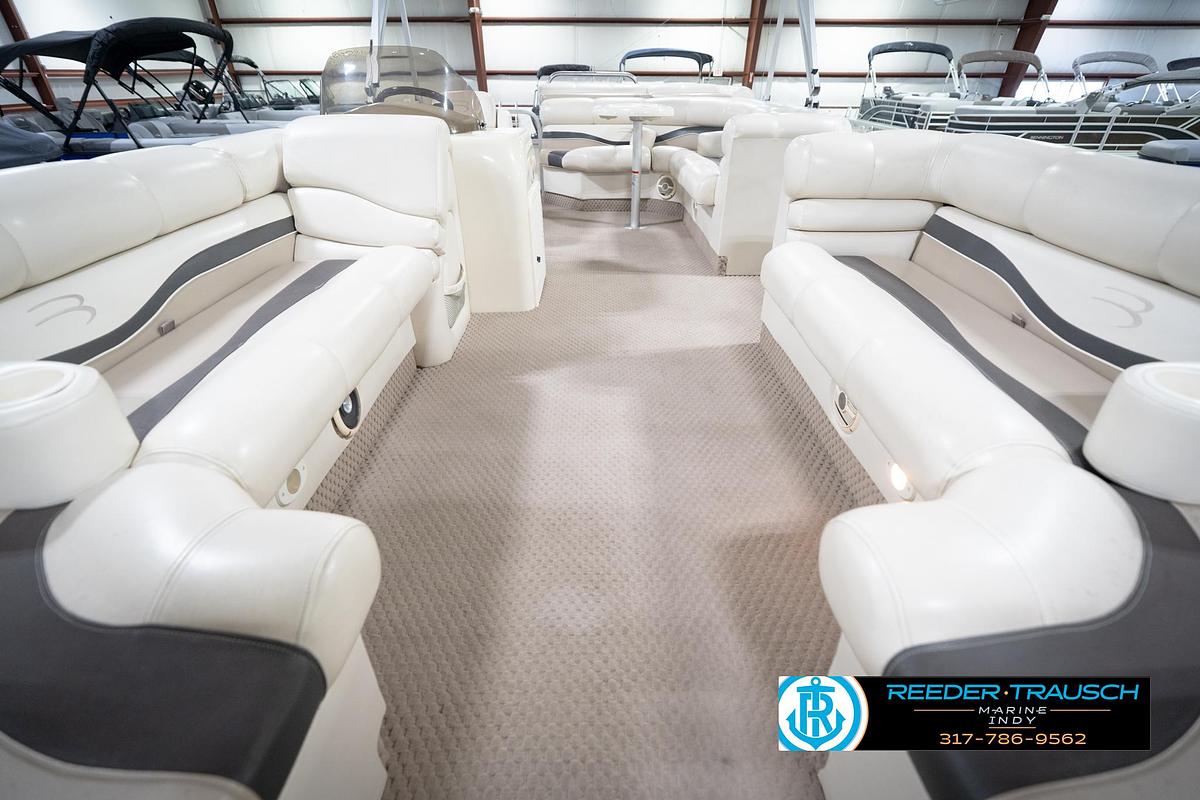 Used 2003 Bennington 2050 RL