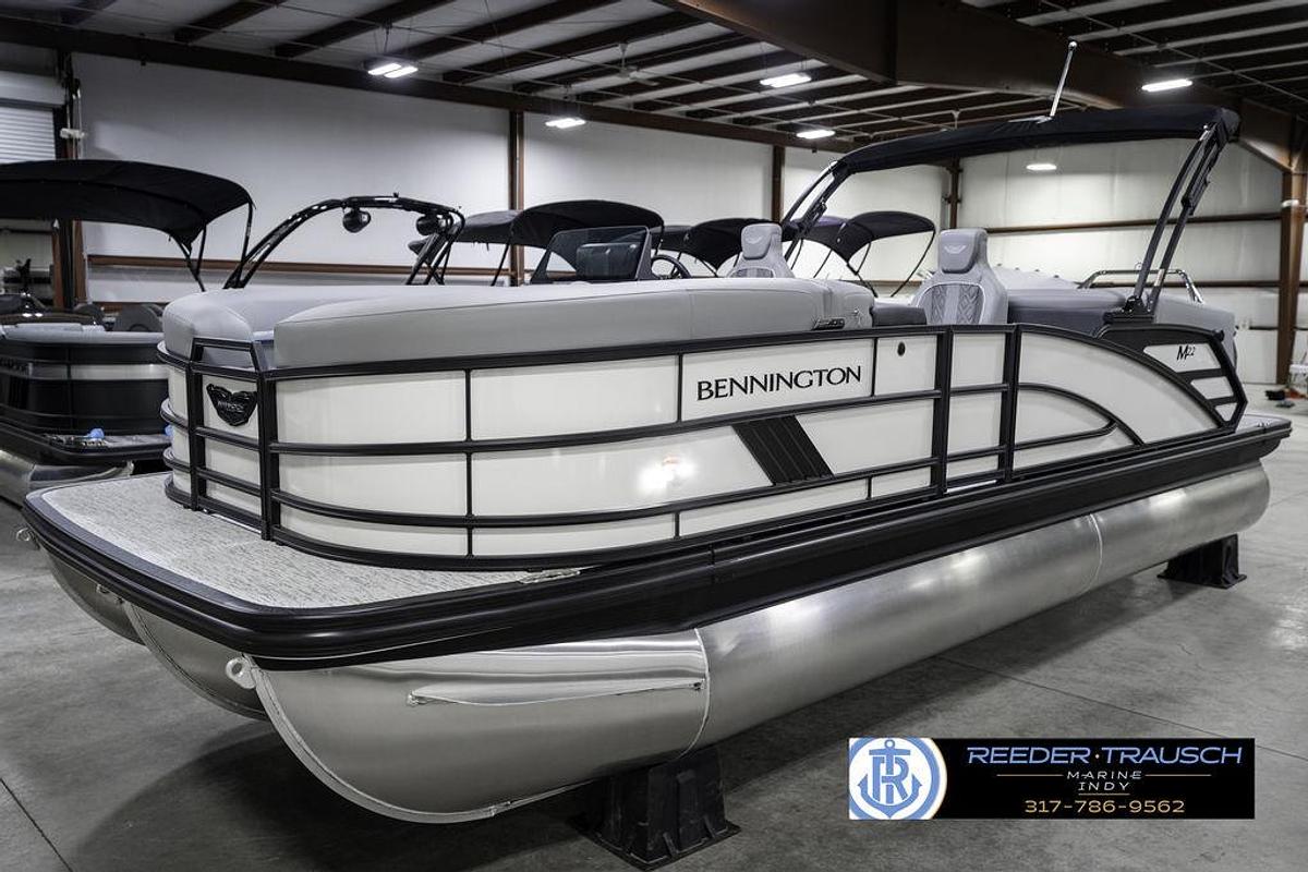 2025 Bennington 22 MFB