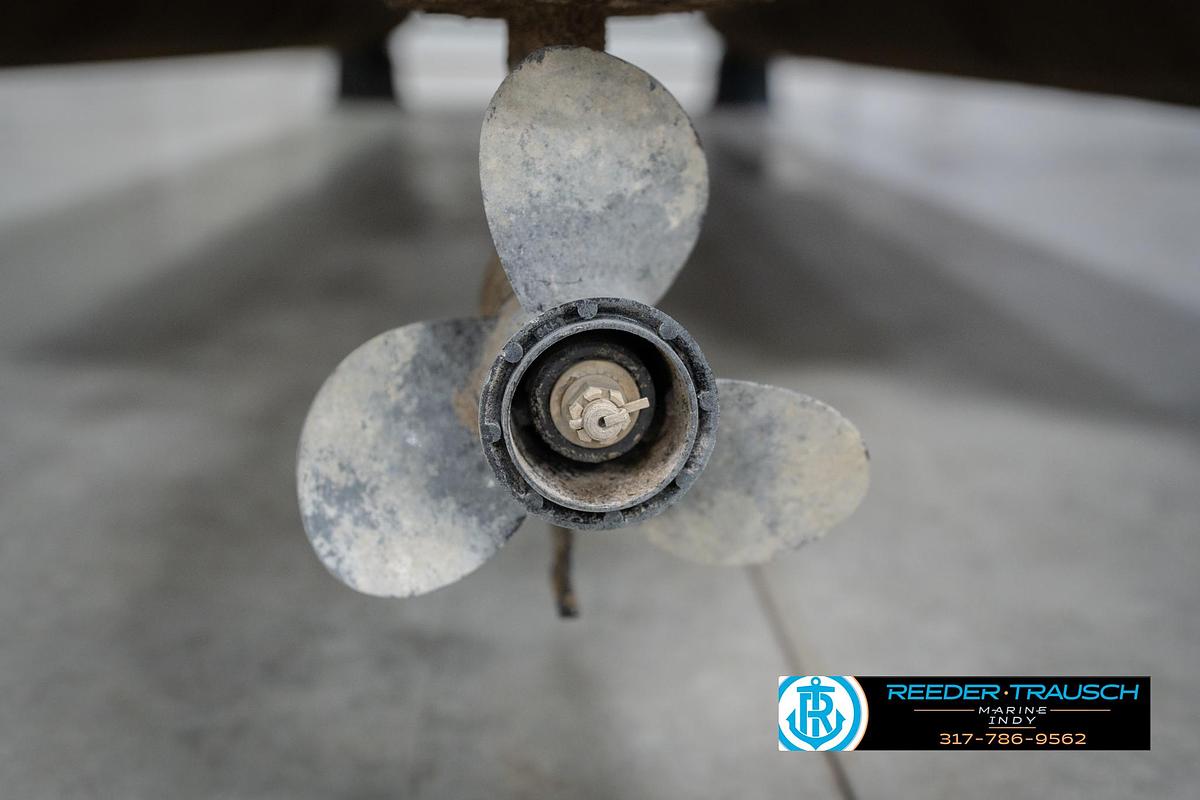 Used 1991 Godfrey Sanpan SP 2200