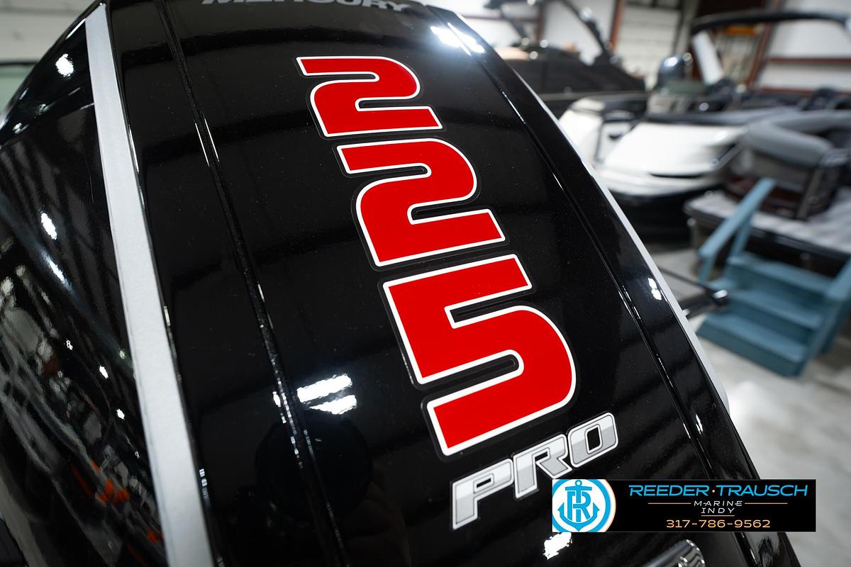 2026 Lund 1975 Pro V Sport