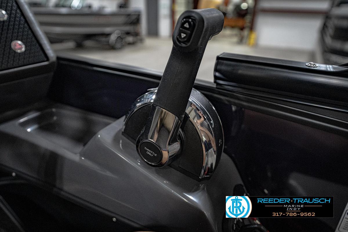 2026 Bennington 22 MSB