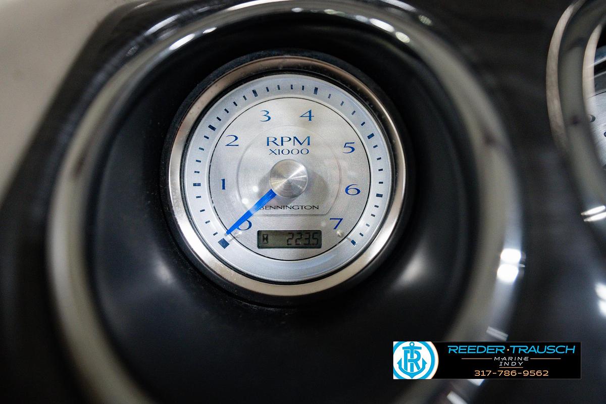 Used 2016 Bennington 2375 RSB