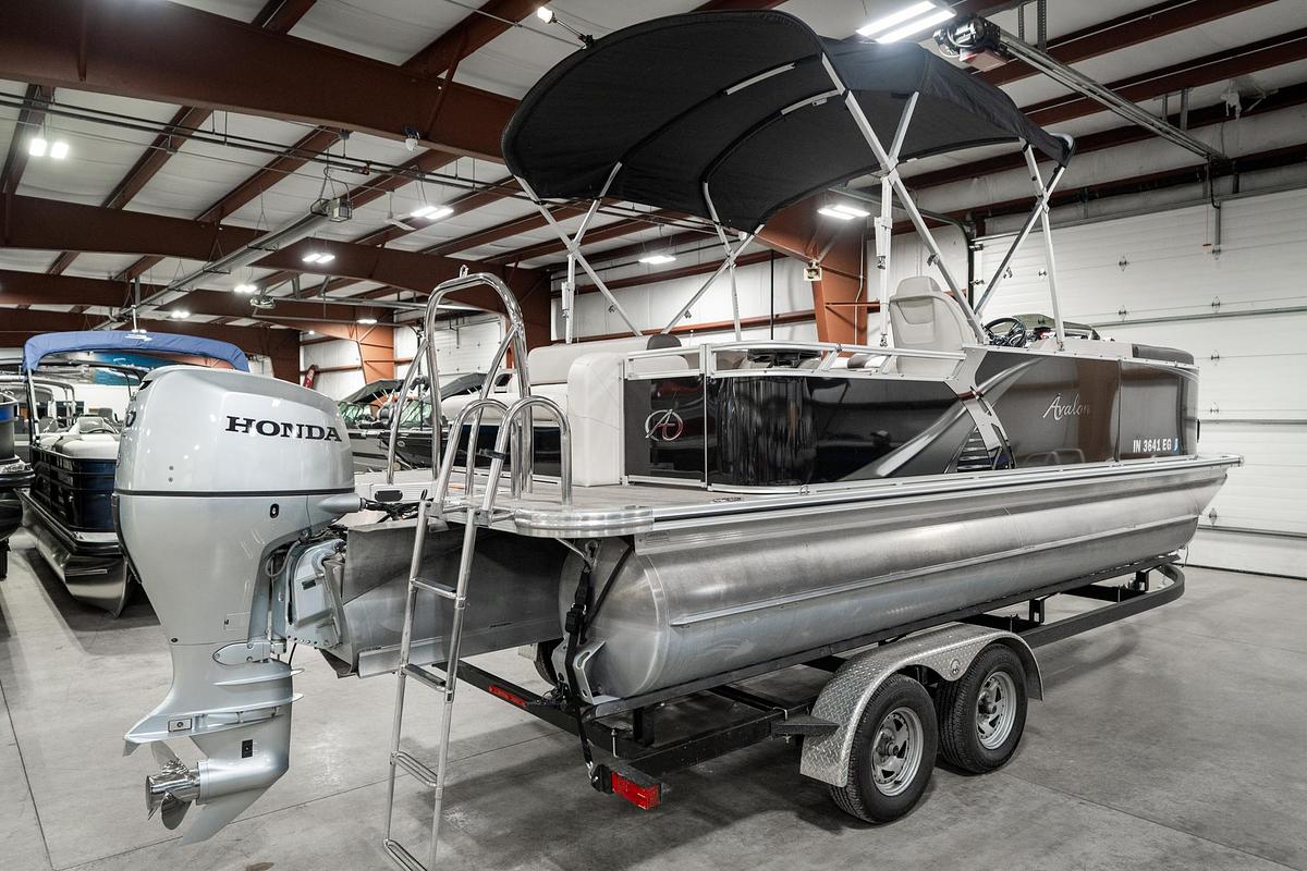 Used 2022 Avalon 2285 LSZ CRB