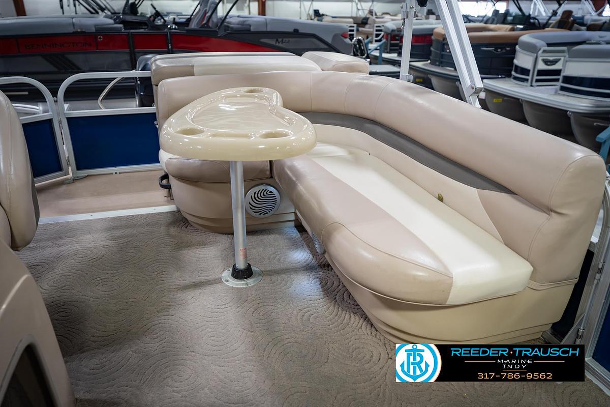 Used 2014 Tracker Marine Sig Party Barge 20 DLX