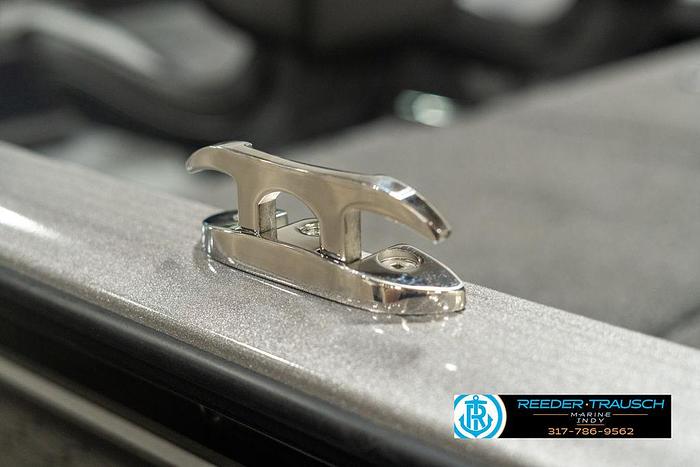 2025 Lund 1775 Impact XS