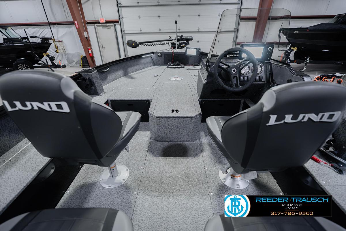 2026 Lund 1700 Explorer Side