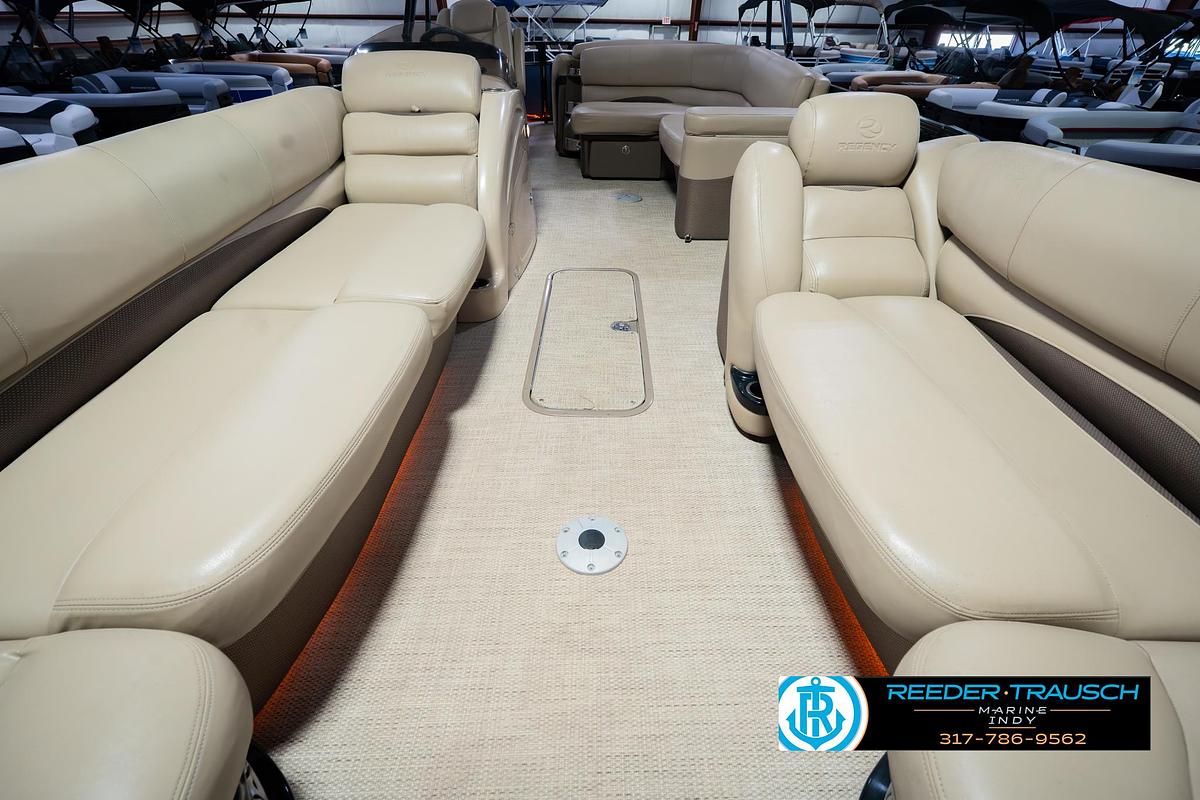Used 2018 Regency 254 DL3