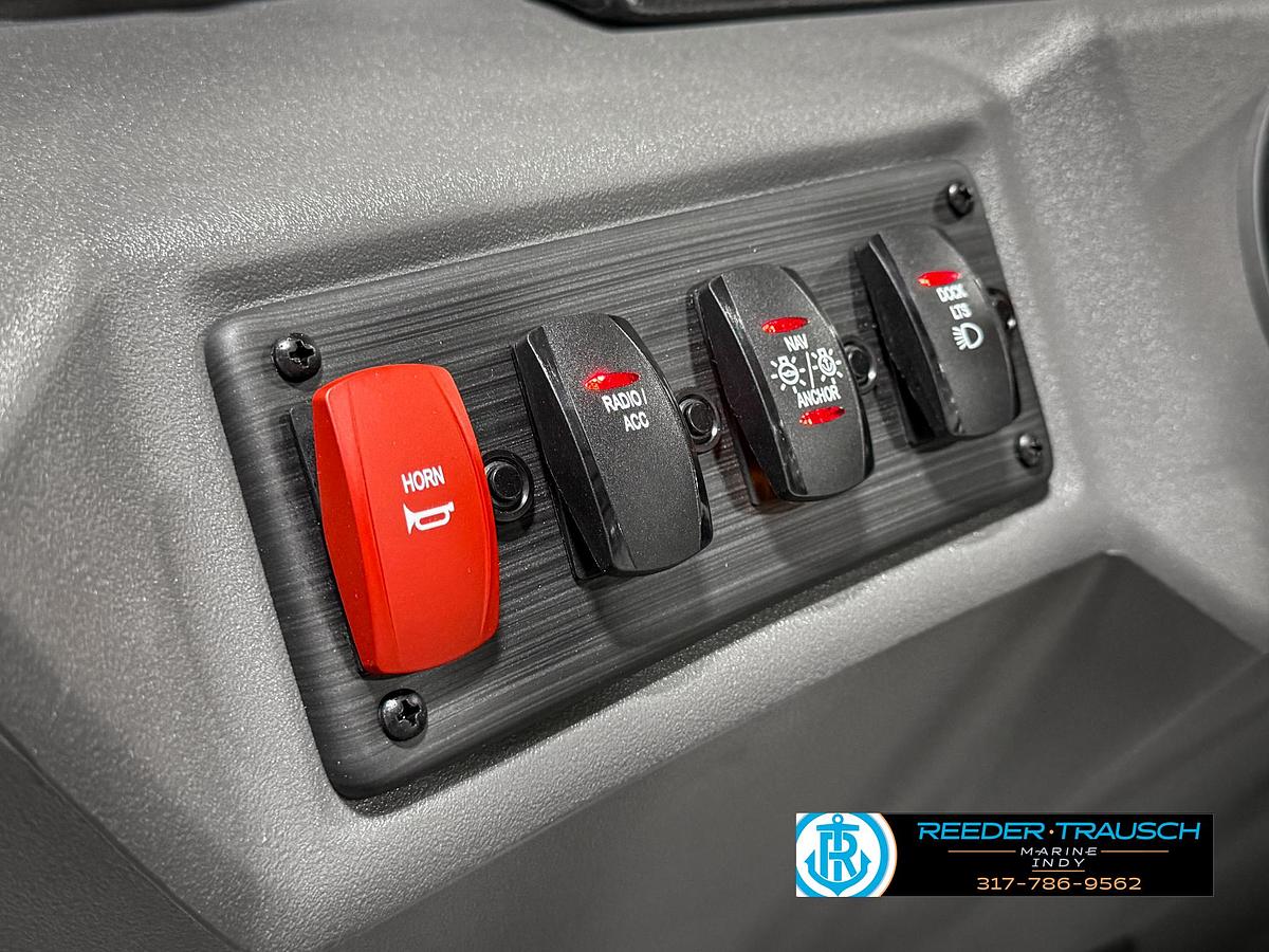 2025 Bennington 20 SSR