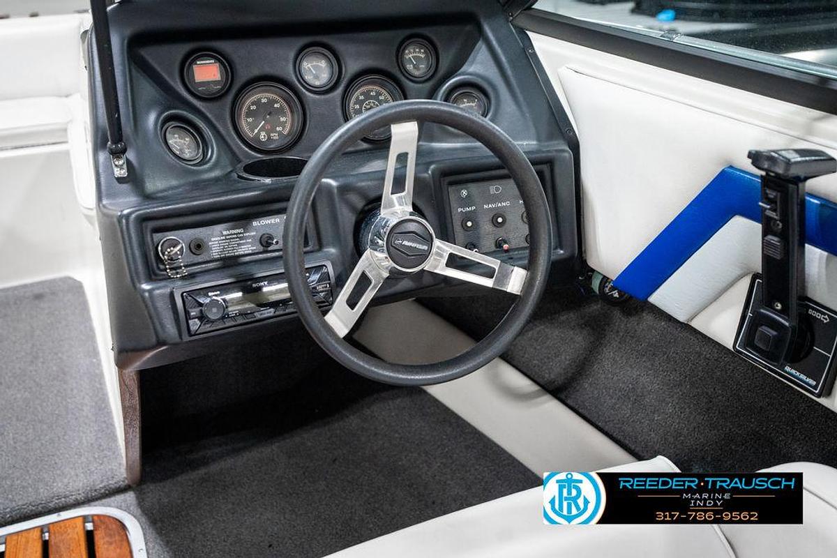 Used 1990 Rinker 206 Captiva