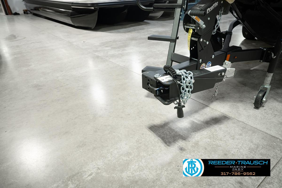 2026 Lund 1975 Pro V Sport