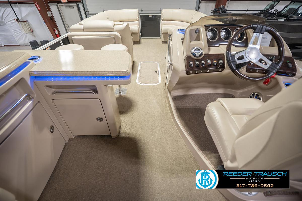 Used 2014 Bennington 2550 RCB