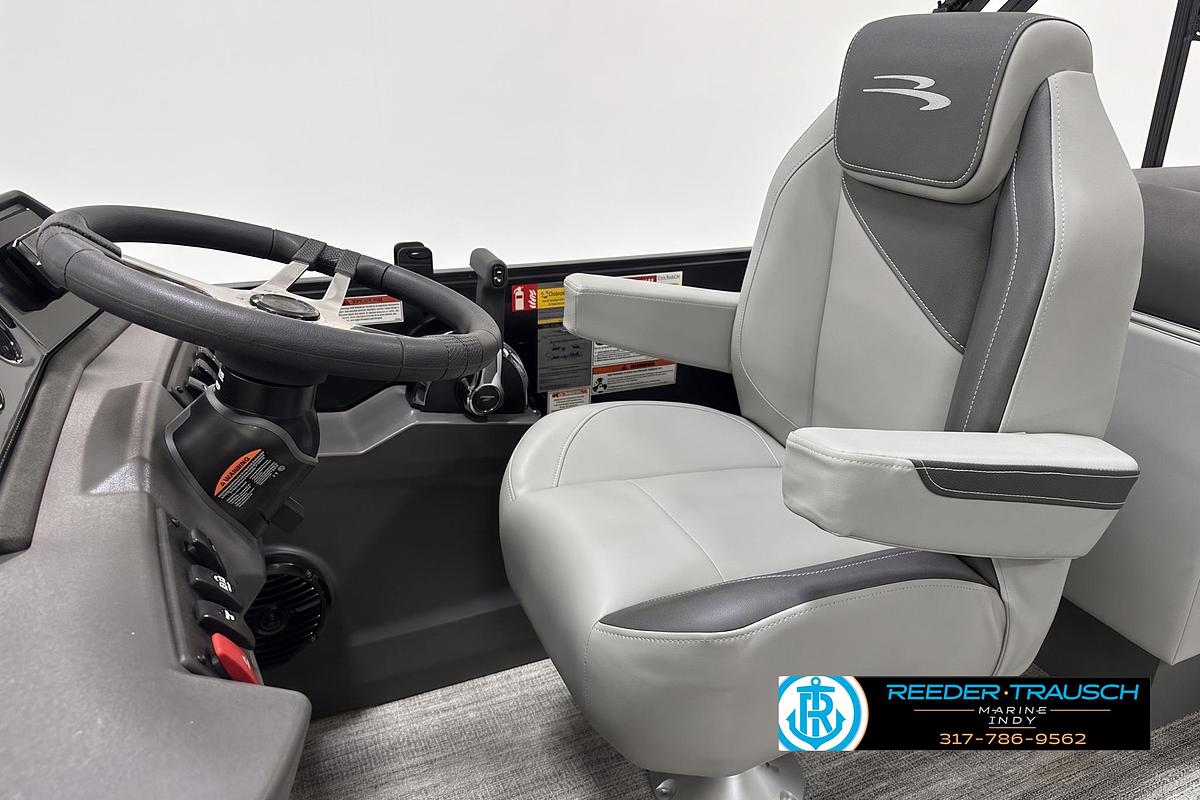 2027 Bennington 22 SSR