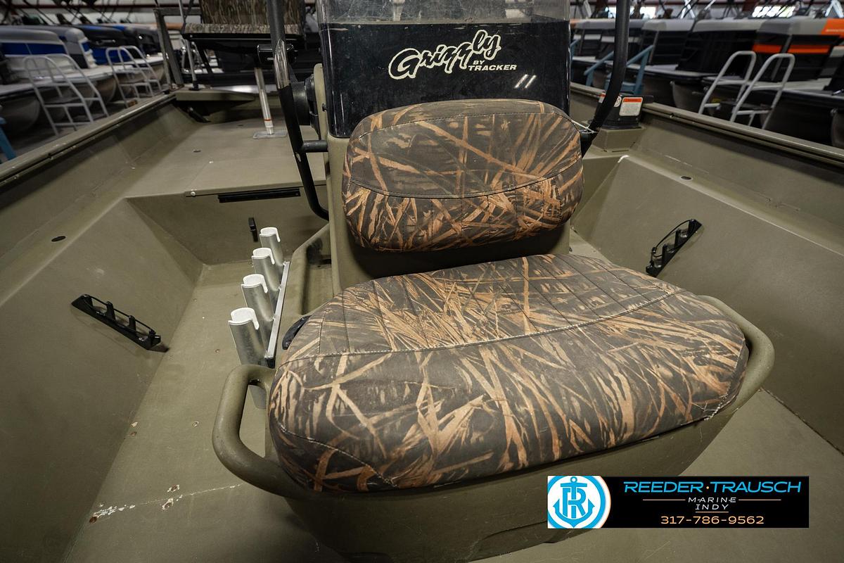 Used 2018 Tracker 2072 CC