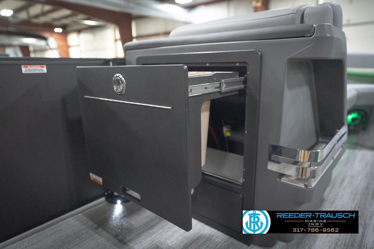 2026 Bennington 24 MFB