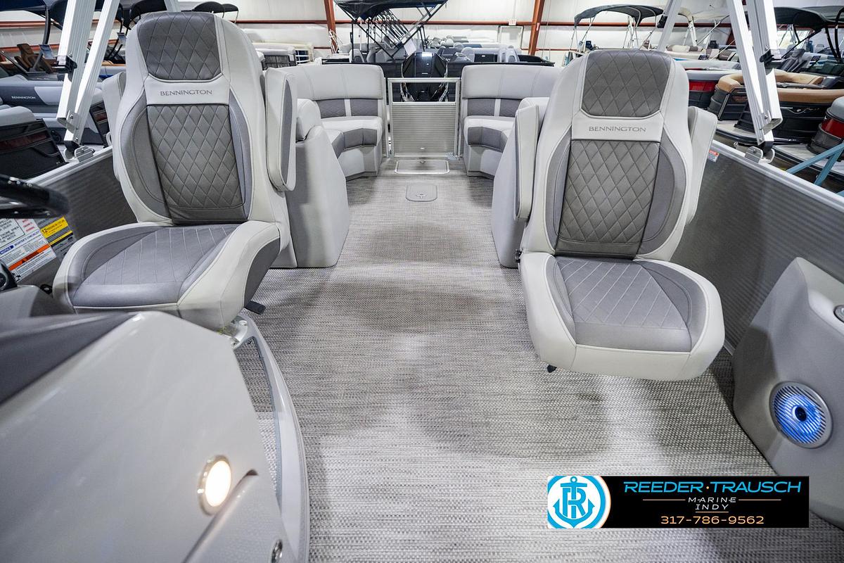 Used 2023 Bennington 23 LSR