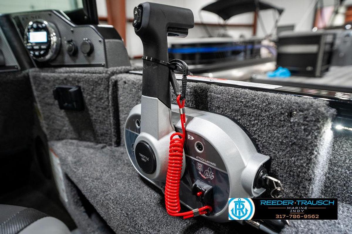 2025 Lund 1775 Adventure Sport