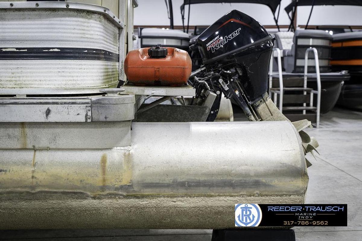 Used 1985 Godfrey Aqua Patio