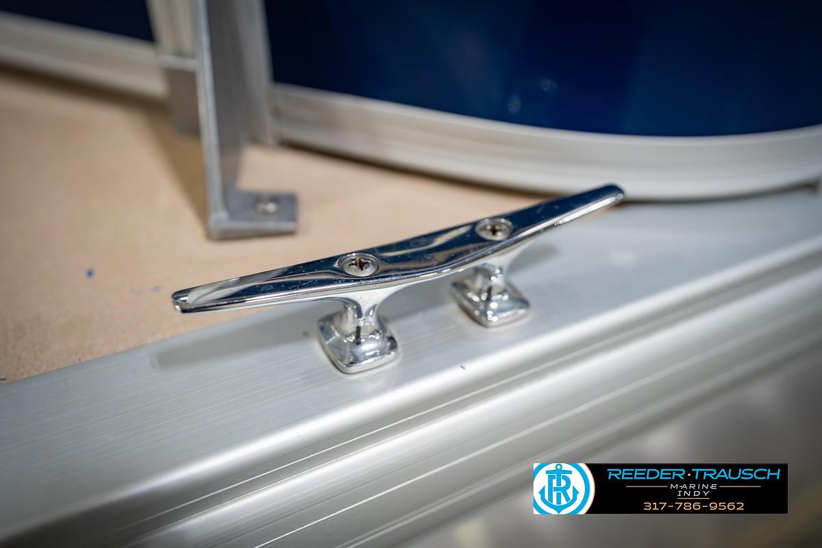 Used 2014 Tracker Marine Sig Party Barge 20 DLX