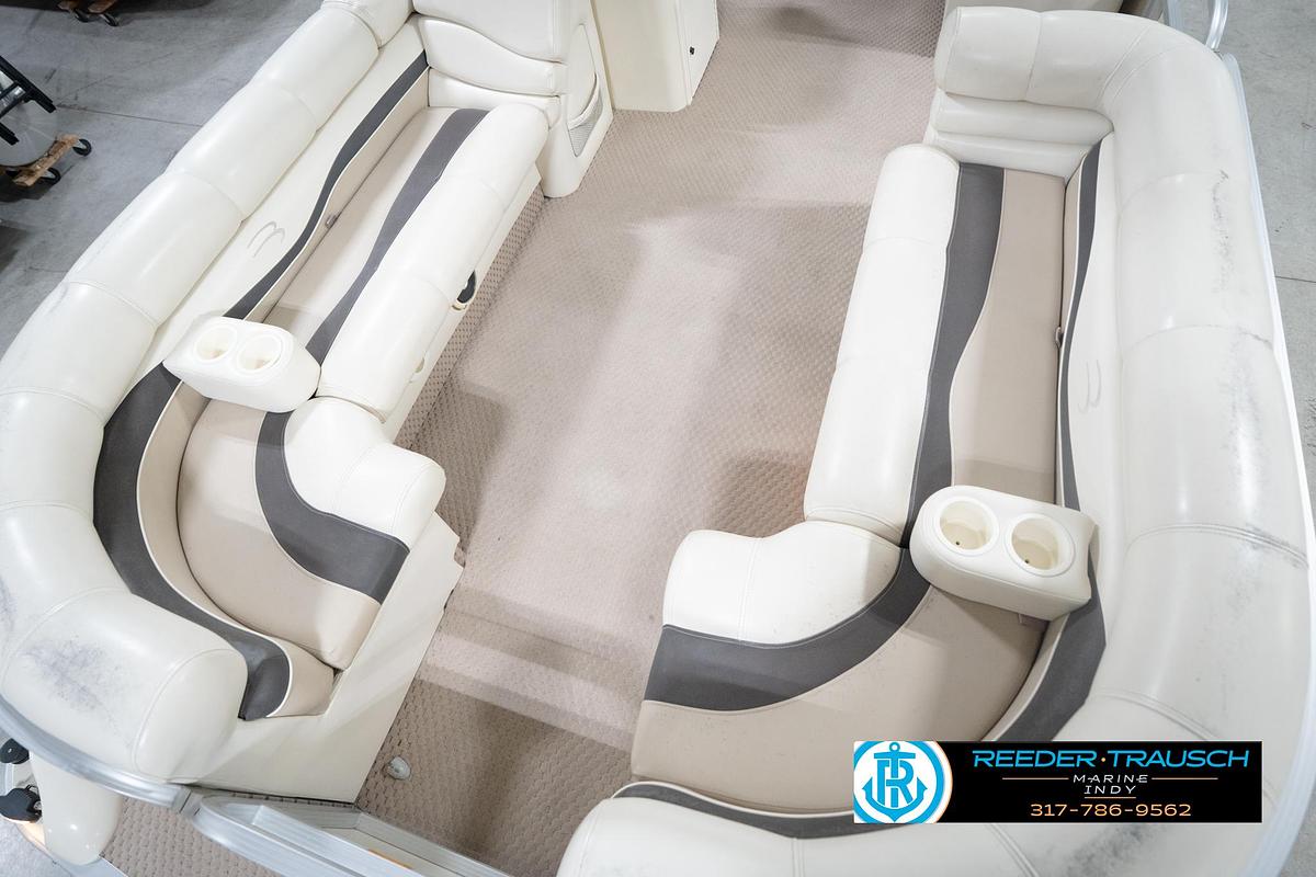 Used 2003 Bennington 2050 RL