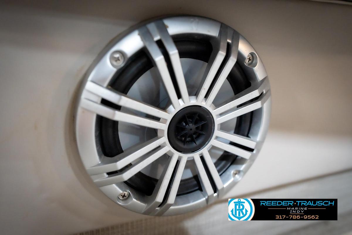 Used 2016 Bennington 2375 RSB