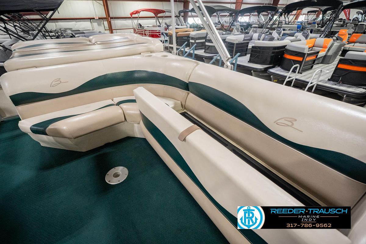 Used 2000 Bennington 227L